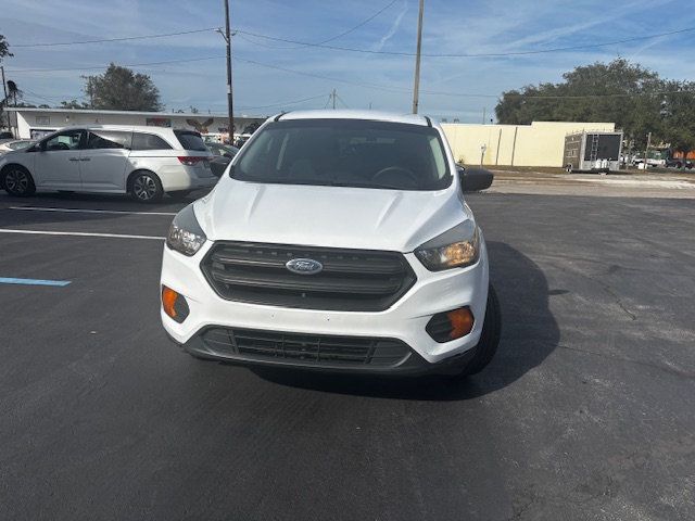 2018 Ford Escape S FWD - 22972421 - 9