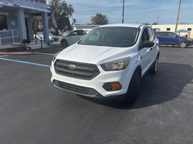 2018 Ford Escape S FWD - 22972421 - 8