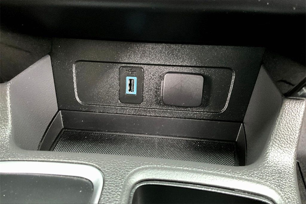 2018 Ford Escape Titanium photo 24