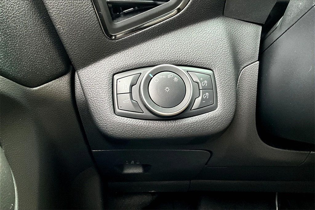 2018 Ford Escape Titanium photo 27