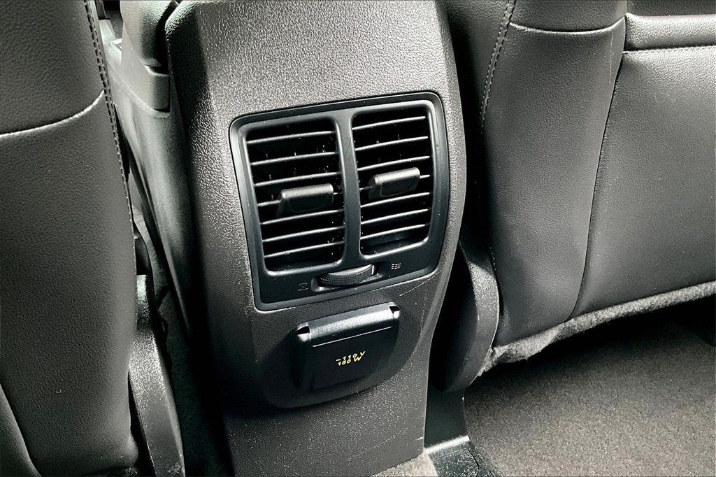2018 Ford Escape Titanium photo 32