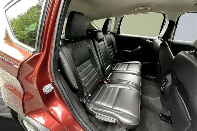 2018 Ford Escape Titanium 4WD - 22953716 - 13