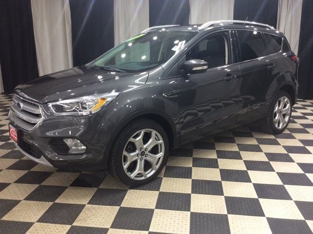 2018 Ford Escape Titanium 4WD - 22708964 - 2