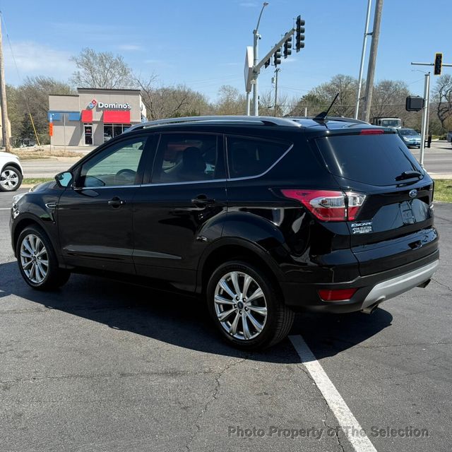 2018 Ford Escape TITANIUM 4WD W/PANORAMIC VISTA ROOF & LEATHER TRIMMED INTERIOR - 23001783 - 10