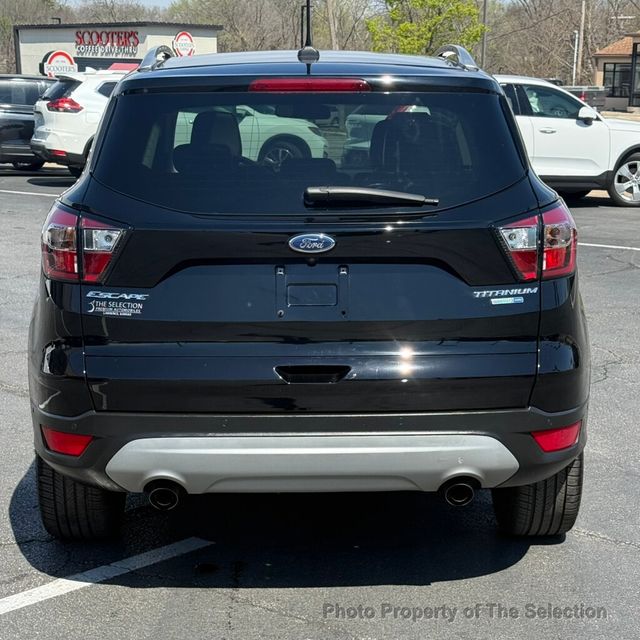 2018 Ford Escape TITANIUM 4WD W/PANORAMIC VISTA ROOF & LEATHER TRIMMED INTERIOR - 23001783 - 13