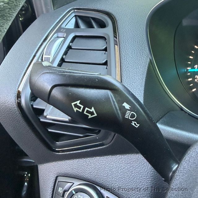 2018 Ford Escape TITANIUM 4WD W/PANORAMIC VISTA ROOF & LEATHER TRIMMED INTERIOR - 23001783 - 27