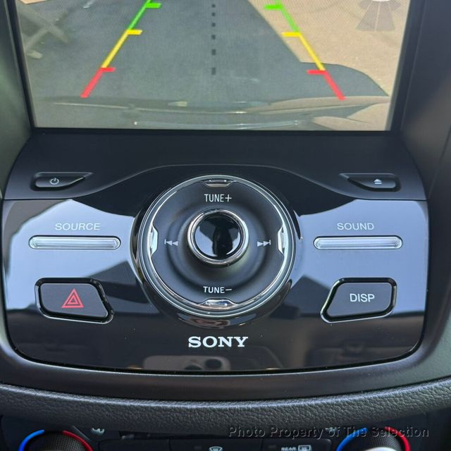 2018 Ford Escape TITANIUM 4WD W/PANORAMIC VISTA ROOF & LEATHER TRIMMED INTERIOR - 23001783 - 37