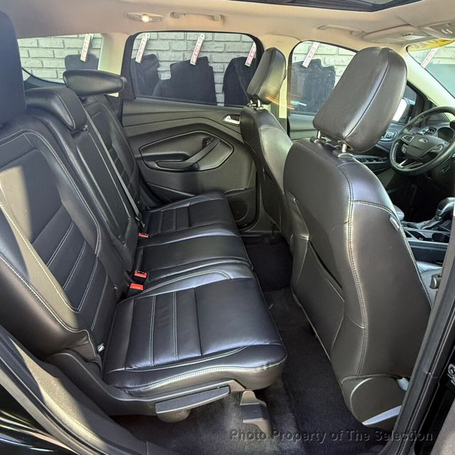 2018 Ford Escape TITANIUM 4WD W/PANORAMIC VISTA ROOF & LEATHER TRIMMED INTERIOR - 23001783 - 44