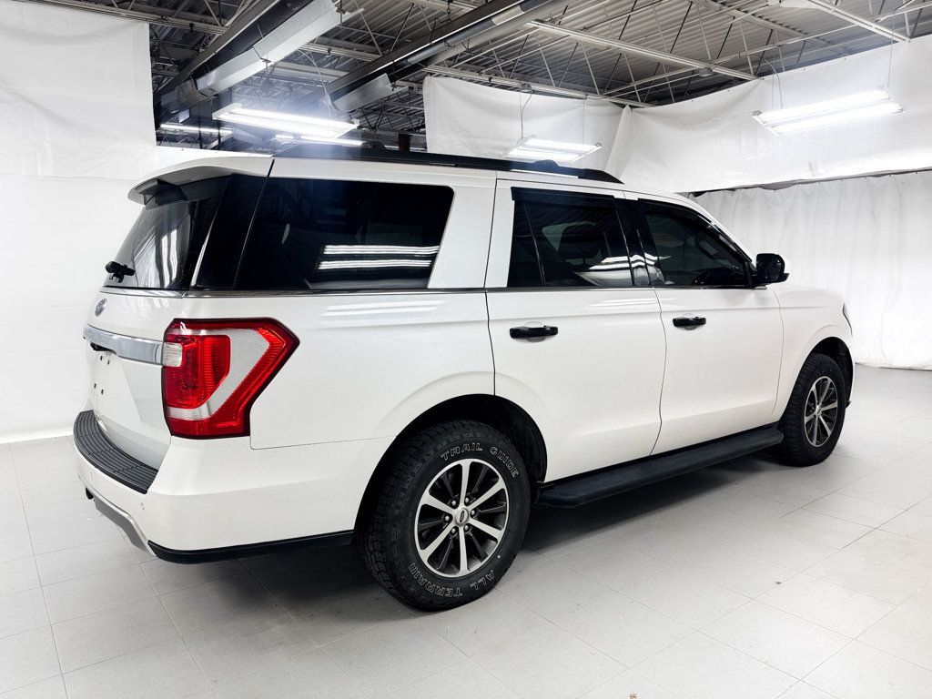 2018 Ford Expedition XLT 4WD - 23088331 - 4