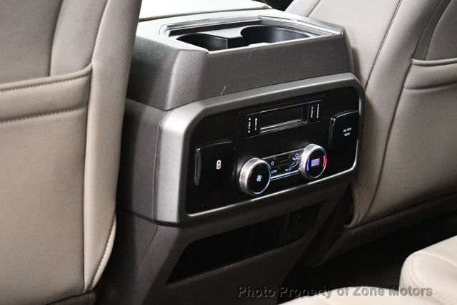 2018 Ford Expedition XLT 4x2 - 22844774 - 10