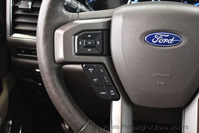 2018 Ford Expedition XLT 4x2 - 22844774 - 32