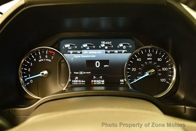 2018 Ford Expedition XLT 4x2 - 22844774 - 38