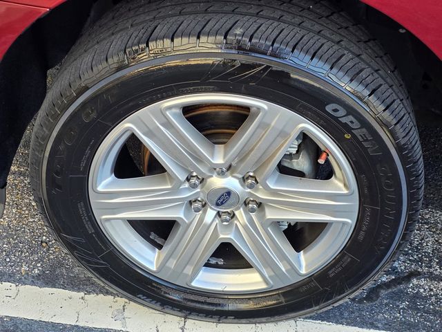2018 Ford Expedition XLT 4x2 - 23078831 - 39