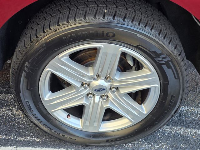 2018 Ford Expedition XLT 4x2 - 23078831 - 40