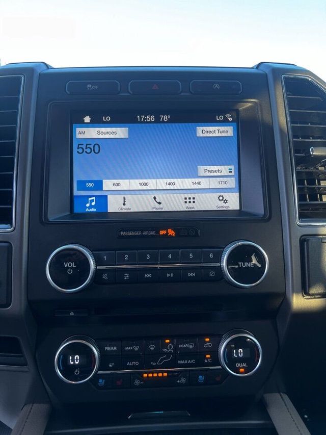 2018 Ford Expedition XLT 4x2 - 22338706 - 18