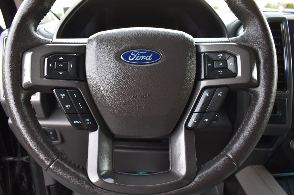 2018 Ford Expedition XLT 4x4 - 22931714 - 24