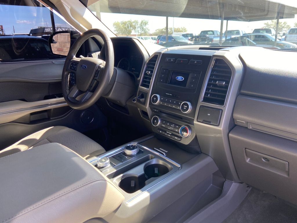 2018 Ford Expedition XLT 4x4 - 21977813 - 11
