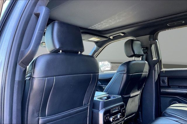 2018 Ford Expedition XLT 4x4 - 23074075 - 18
