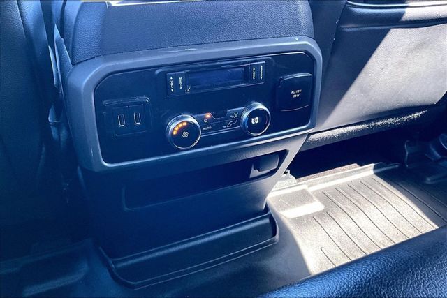 2018 Ford Expedition XLT 4x4 - 23074075 - 37
