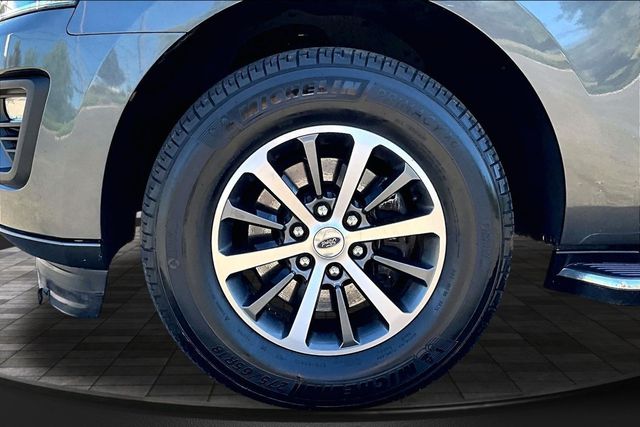 2018 Ford Expedition XLT 4x4 - 23074075 - 39
