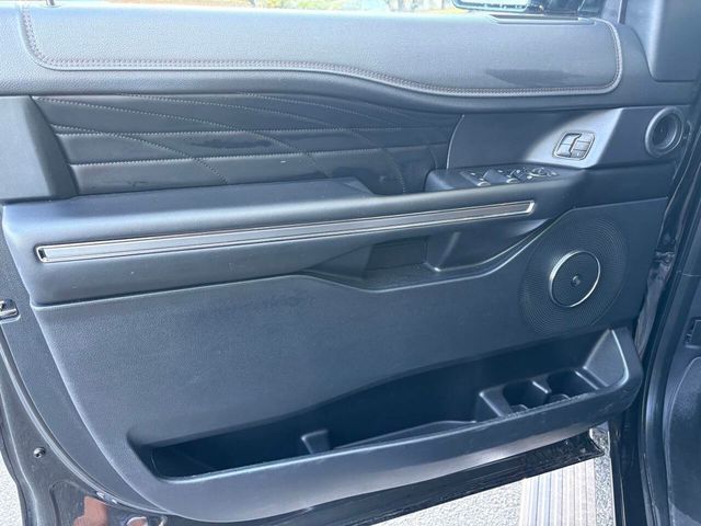 2018 Ford Expedition Max Platinum 4x4 - 23002030 - 12