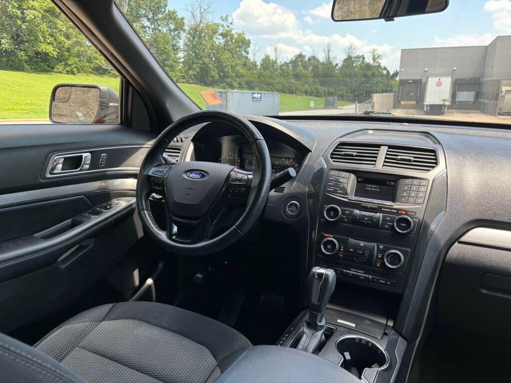 2018 Ford Explorer XLT photo 15