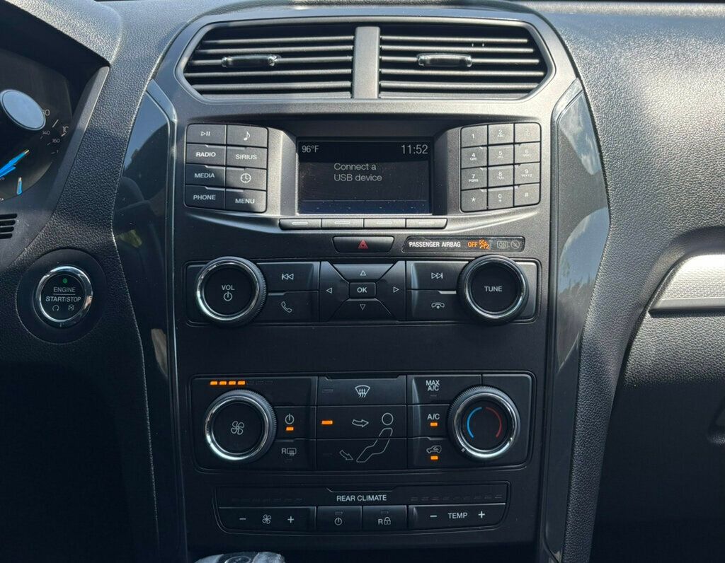 2018 Ford Explorer XLT photo 18
