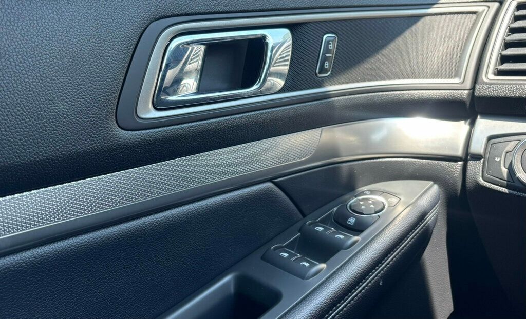 2018 Ford Explorer XLT photo 20