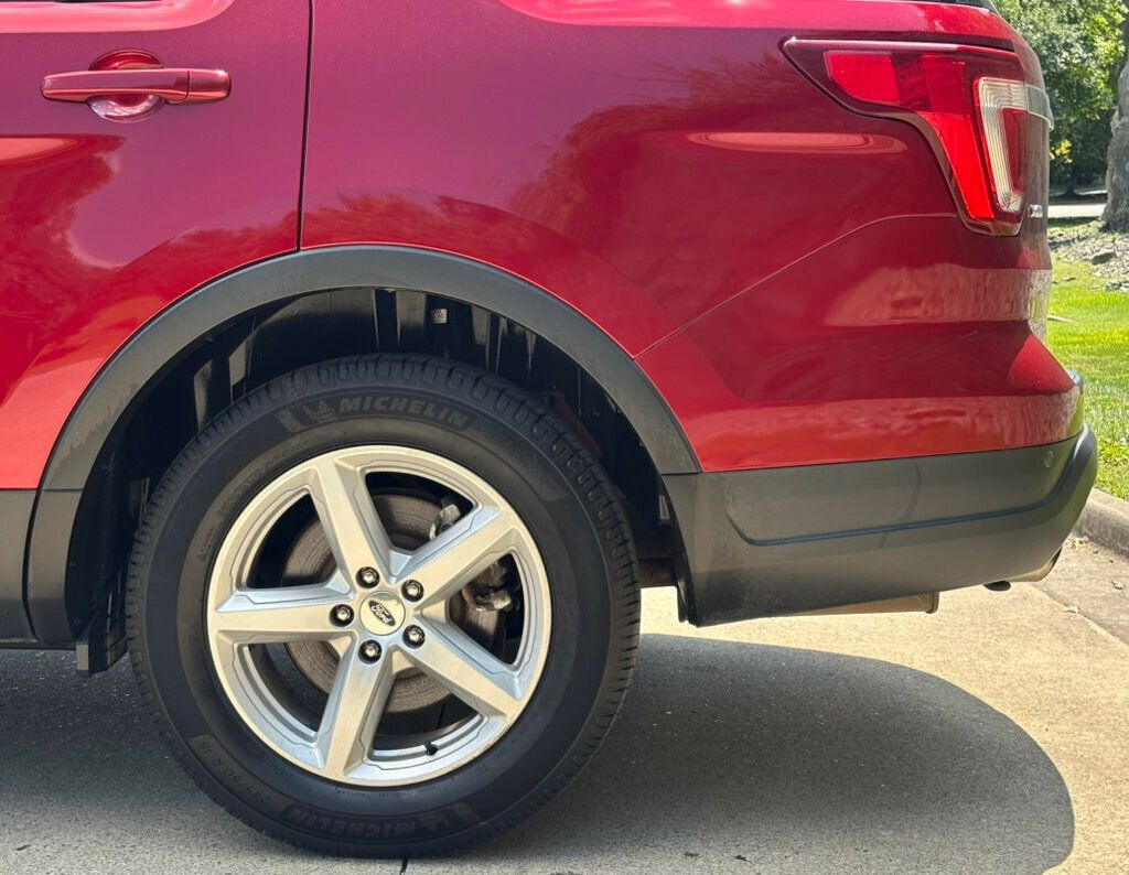 2018 Ford Explorer XLT photo 24