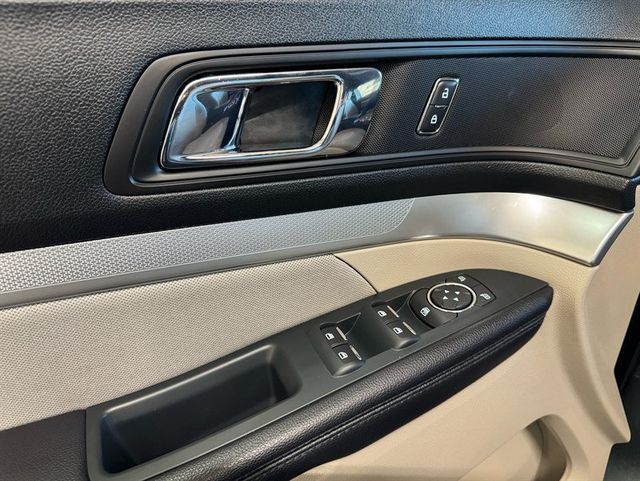 2018 Ford Explorer 4WD - 22973813 - 10