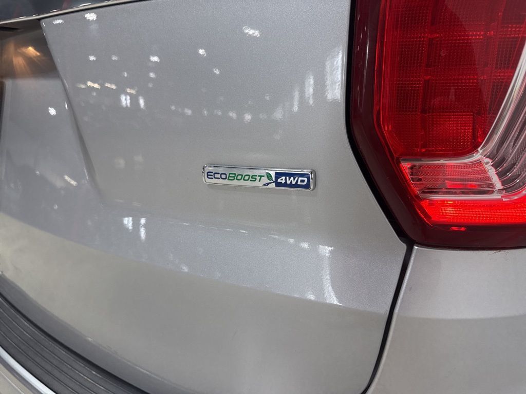 2018 Ford Explorer Platinum 4WD - 22999541 - 13