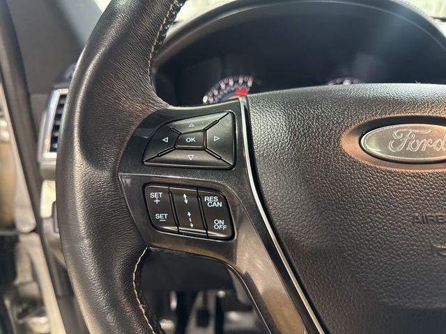 2018 Ford Explorer Platinum 4WD - 22999541 - 19