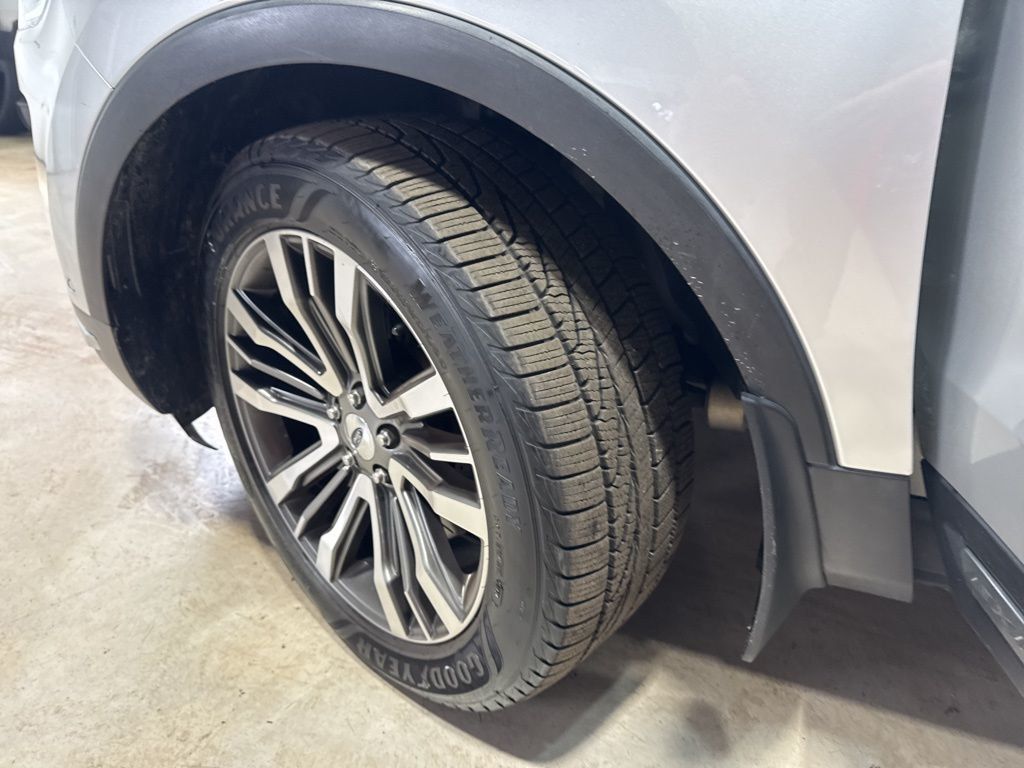 2018 Ford Explorer Platinum 4WD - 22999541 - 2