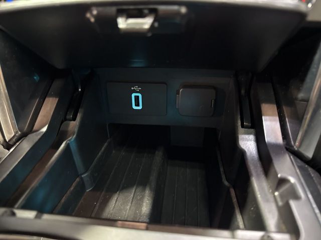 2018 Ford Explorer Platinum 4WD - 22999541 - 33