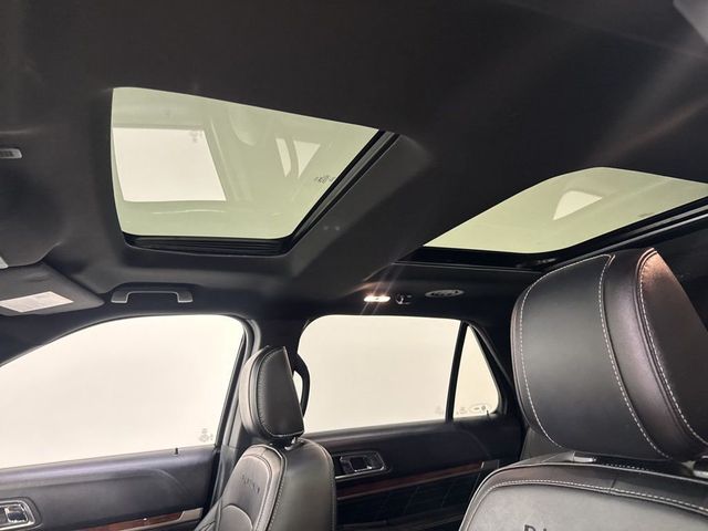 2018 Ford Explorer Platinum 4WD - 22999541 - 44