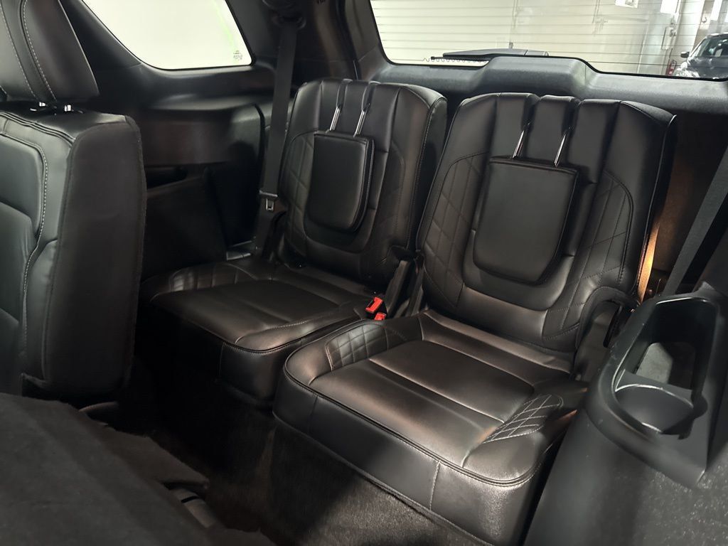 2018 Ford Explorer Platinum 4WD - 22999541 - 52