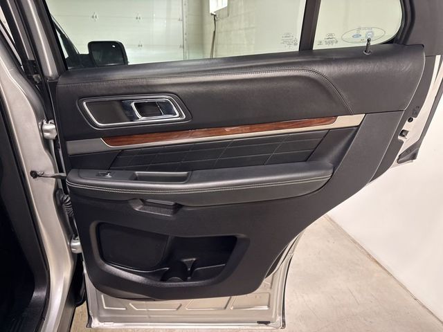 2018 Ford Explorer Platinum 4WD - 22999541 - 61