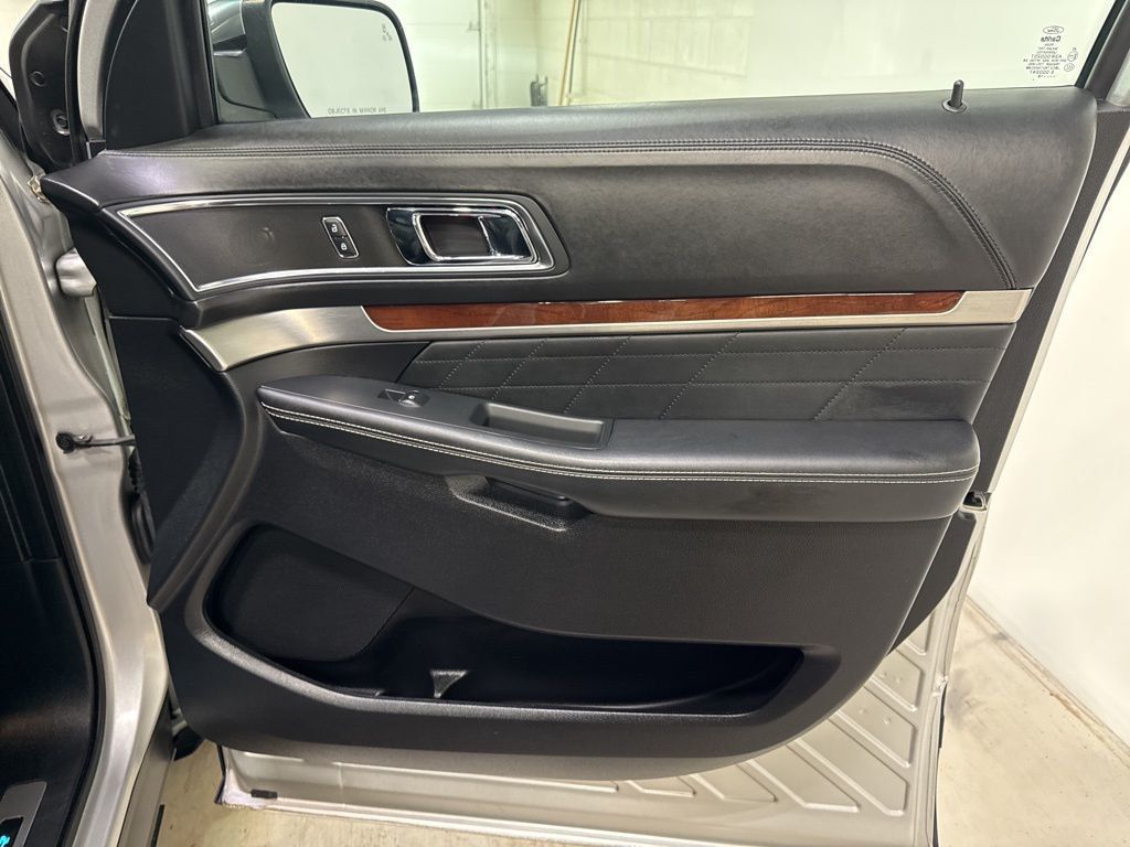 2018 Ford Explorer Platinum 4WD - 22999541 - 67
