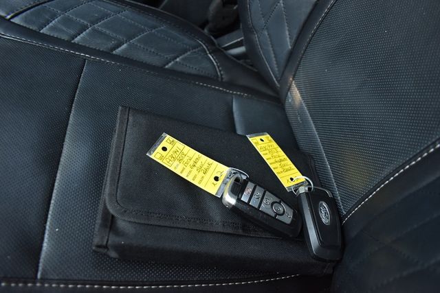 2018 Ford Explorer Platinum 4WD - 23011906 - 27