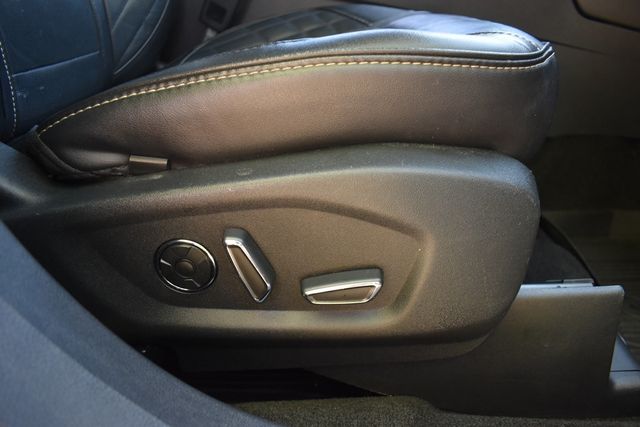 2018 Ford Explorer Platinum 4WD - 23011906 - 34