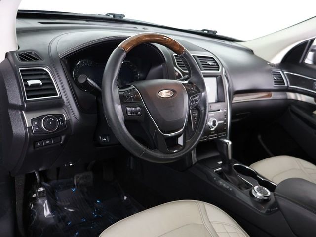 2018 Ford Explorer Platinum 4WD - 23083167 - 31