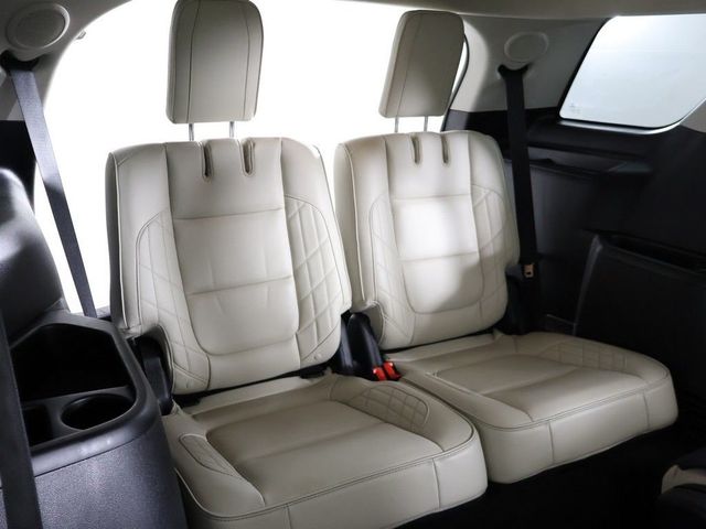 2018 Ford Explorer Platinum 4WD - 23083167 - 42