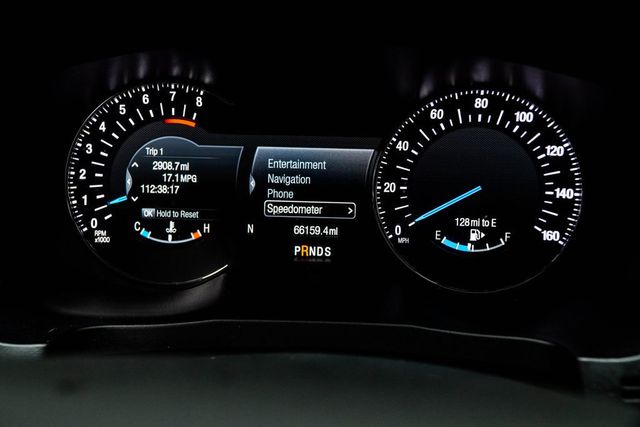 2018 Ford Explorer Platinum 4WD - 23010880 - 29