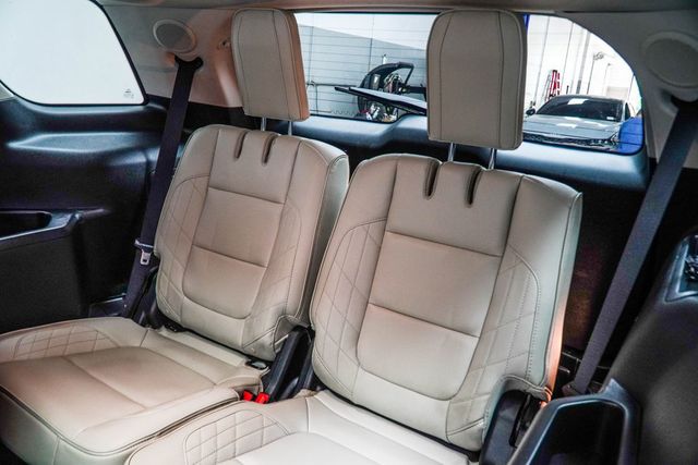2018 Ford Explorer Platinum 4WD - 23010880 - 40