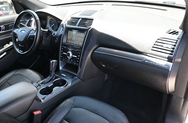 2018 Ford Explorer Sport 4WD - 23058874 - 11