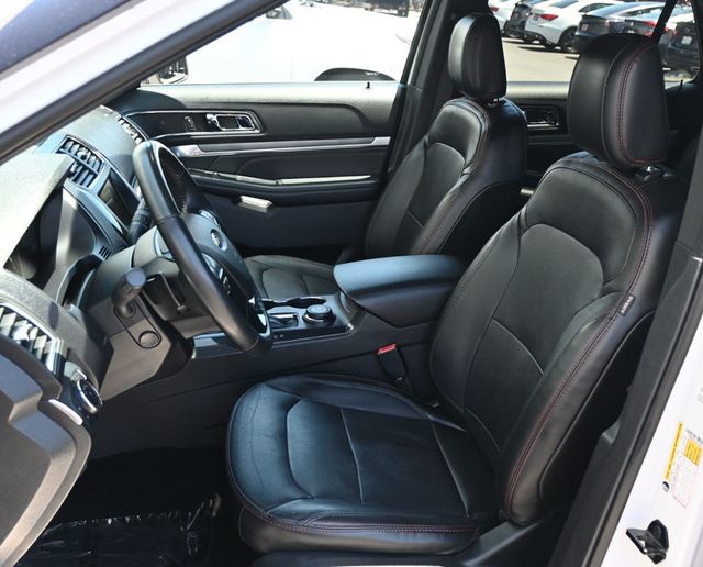 2018 Ford Explorer Sport 4WD - 23058874 - 17