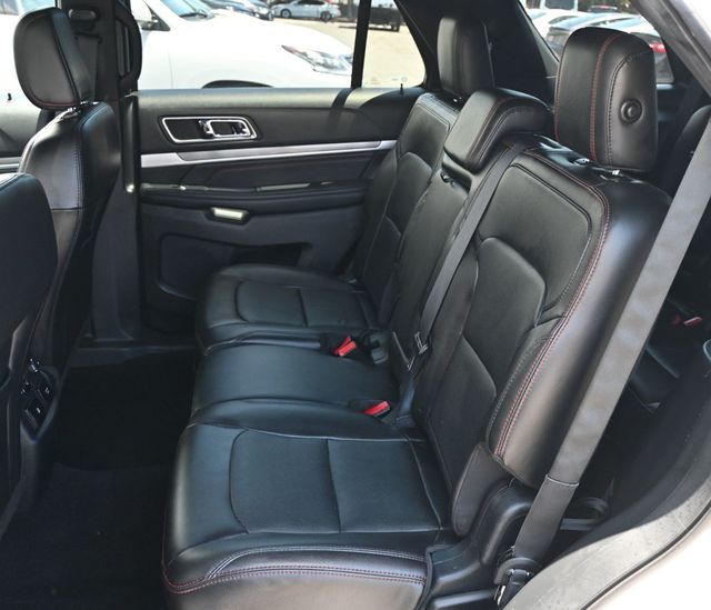 2018 Ford Explorer Sport 4WD - 23058874 - 18