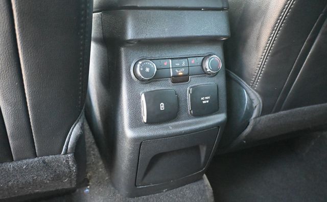 2018 Ford Explorer Sport 4WD - 23058874 - 19