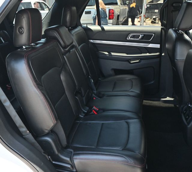 2018 Ford Explorer Sport 4WD - 23058874 - 22