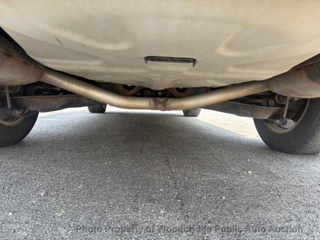 2018 Ford Explorer XLT 4WD - 23040107 - 19